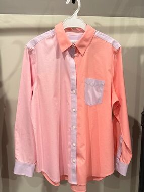 FOXCROFT Blouse. Wrinkle free- easy to wear. Size 6. NWOT